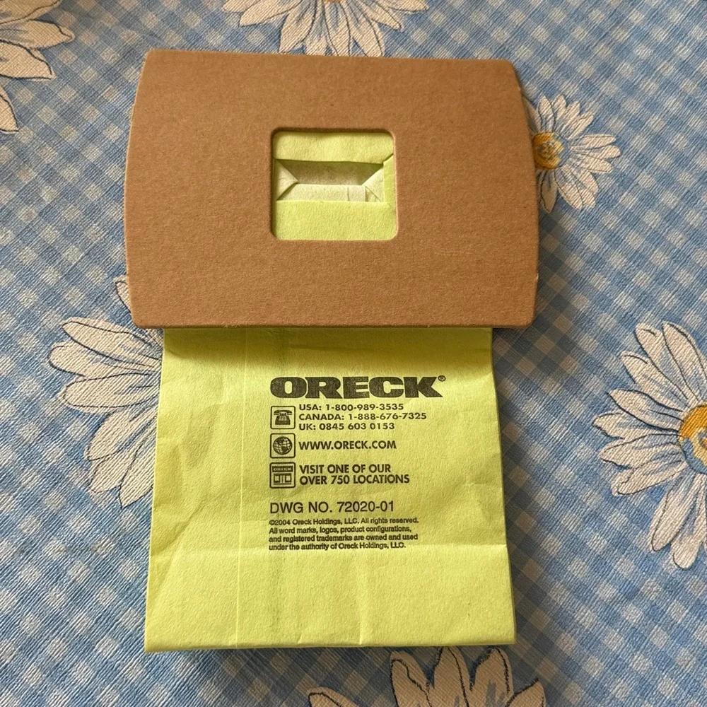 EUC~Oreck Black Handheld Vacuum W/Attachments/Filter Bag & Instruction Manual - Picture 14 of 14